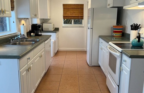 Floridana Beach House | Turtle Nest Beachfront Cottage - Rated 10/10 with Pool & Views