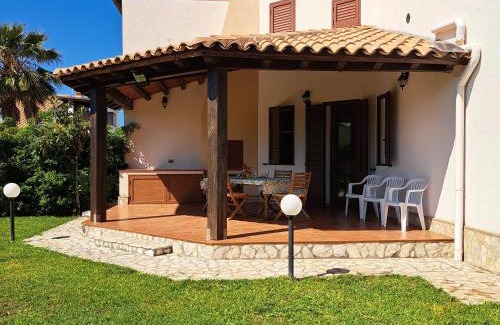 Piana Calzata Villa | Oceanfront Tusa Appartavilla with Pool & Hot Tub Amenities