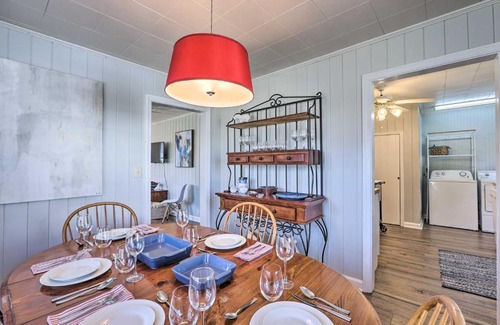 Forest Lake House | Convenient Tuscaloosa House near Coleman Coliseum!