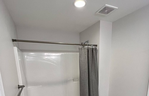Tuscaloosa House | Tuscaloosa Rental! Perfect for game day, family visits and more!