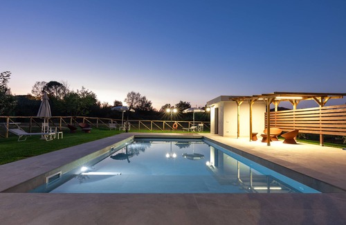 Larciano Apartment | Giuggiola Apartment: Relaxing Retreat with Pool & Spa