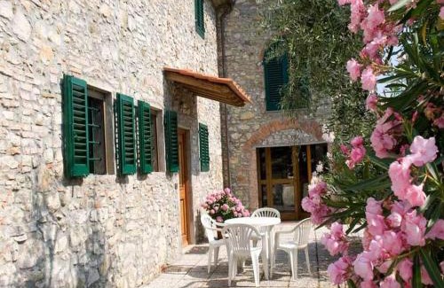 Quarrata House | Relax at Belvilla by OYO La Casa dei Cinque Olivi