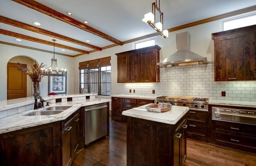 Preston Hollow House | Charming Tuscan Home in Prime Dallas Location - 10/10 Rating