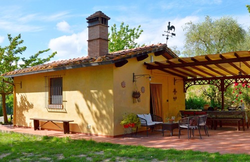 Peccioli House | Serene Tuscan Retreat with Private Pool and Nature Views