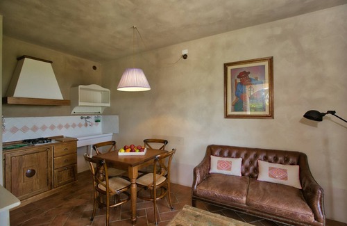 Braccagni House | Discover Belvilla by OYO Bozzone Arancio: Family-Friendly Retreat