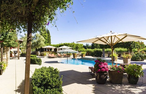 Morgan Hill Villa | Elegant Tuscan Villa Surrounded by Vineyards & Scenic Views