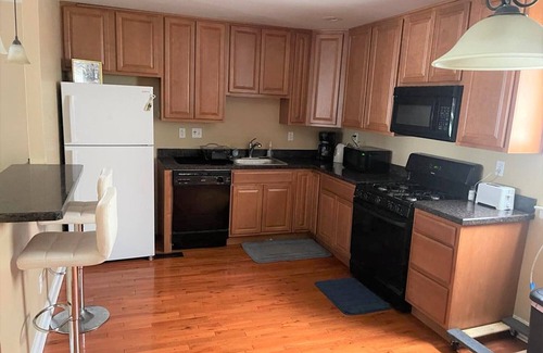 Eastwick House | Cozy Tuscany 2900: Italian Home with Deck & Spa Amenities