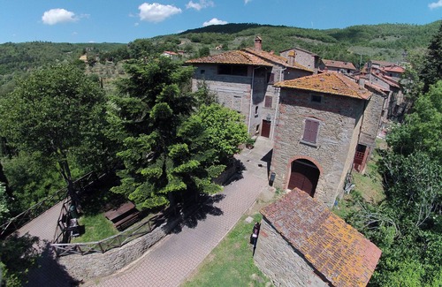 Gello Biscardo House | Experience Tuscany: Apartment with Pool in Historic Gello Biscardo