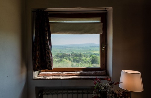 Chianni House | Scenic Tuscany Country House with Breathtaking Volterra Views