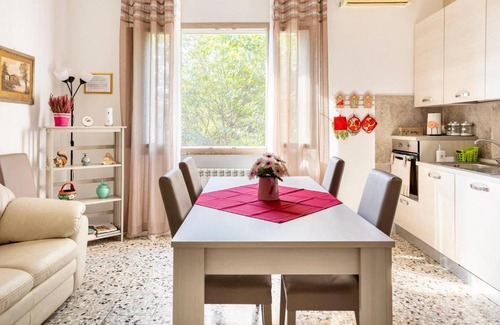 Pistoia Apartment | Cozy Tuscany House - A casa di Vale with Ocean Views