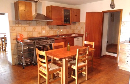 Monsummano Terme Villa | Inviting Tuscany Villa with Pool - Pet Friendly & Family-Ready