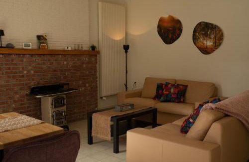 Meeuwen-Gruitrode Bed & Breakfast | Discover Tussen Heide en Bos: Pet-Friendly Retreat