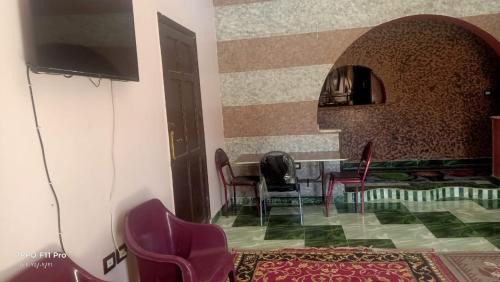 Abu Simbel Apartment | Discover Tut Amun: Oceanfront Stay with Hot Tub & Breakfast