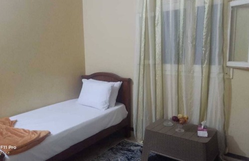 Abu Simbel House | Tranquil Tut Amun Guest House with Ocean Views & Spa