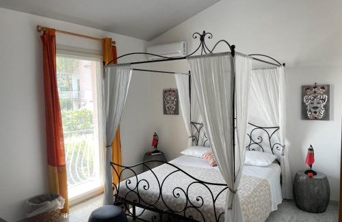 Santa Tecla Apartment | Discover Tuttifrutti Holiday: Oceanfront Bliss Awaits