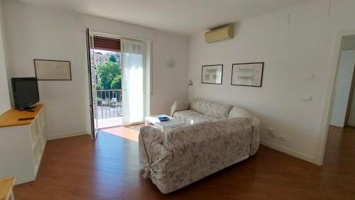 Sturla Apartment | Explore Comfort at Tutto intorno a te - Family Friendly Stay