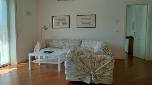 Sturla Apartment | Explore Comfort at Tutto intorno a te - Family Friendly Stay