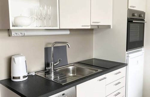 Tuusula Apartment | Convenient Tuusula Hotel: Near Airport with Family Amenities