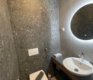Lanersbach Apartment | Family-Friendly Retreat at Tuxie Haus - Rated 8/10
