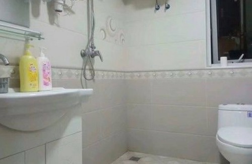 Daxing Apartment | Family-Friendly Tuzhongjia Apartment with Kitchen Access