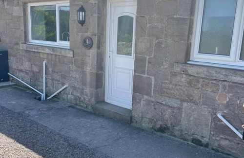 Berwick-upon-Tweed Cottage | Perfect Retreat at Tweed Cottage 4 Fenton Hill - Pet Friendly