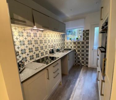 Peebles Apartment | Guest Rated: Tweed Green Holiday Let with 9.8 Score