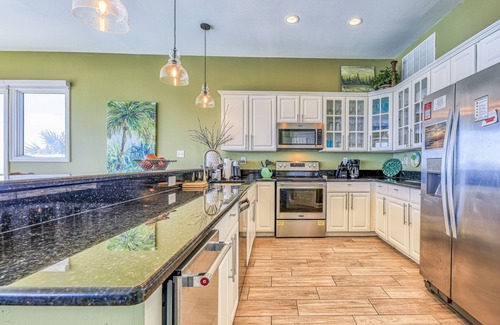 Gulf Shores House | Exclusive Gulf-Front Retreat with Pool and Tennis Access