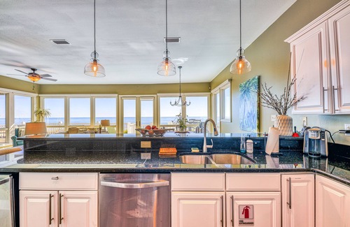 Gulf Shores House | Exclusive Gulf-Front Retreat with Pool and Tennis Access