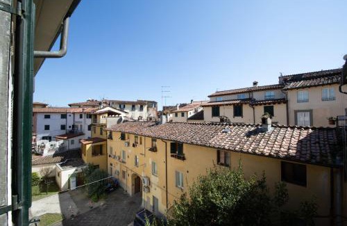 Lucca Historical Center Apartment | Tweet in Town by Abita