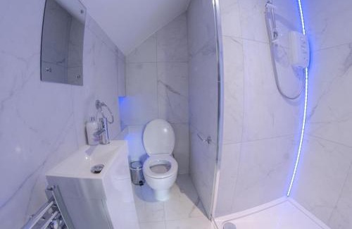 Boston Hotel | Budget-Friendly Stay at Twenty Hotel and Bar with Breakfast