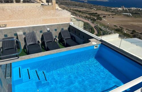 Nadur Bed & Breakfast | Inviting Twenty9th: Family-Friendly Oasis with Ocean Views