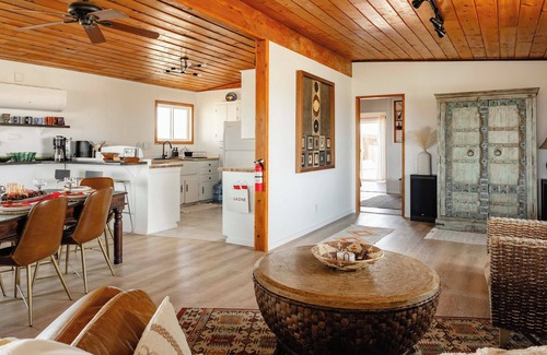 Wonder Valley House | Perfect Retreat: Twentynine Palms Oasis with Pool & Hot Tub