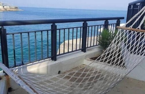 Tabarja Condo | Twin bed studio- amazing view, 24h electricity