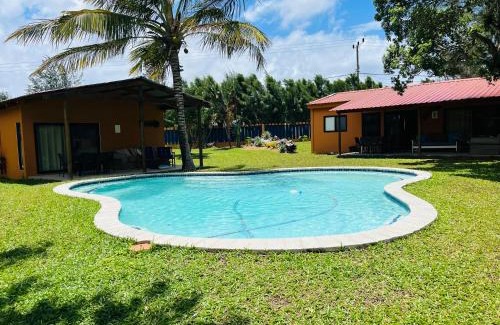 Lopes House | Pet-Friendly Twin House #1 with Pool & High Guest Rating