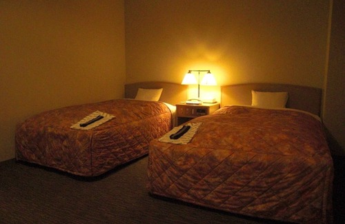 Miyakonojo Hotel | Cozy Twin Room with Breakfast - Miyakonojo, Miyazaki
