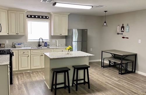 Lake Charles House | Inviting Retreat in Lake Charles: Pet-Friendly & Family Amenities