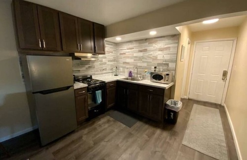 Syracuse Apartment | Cozy Twin Oaks Extended Stay Studio with Kitchen Amenities