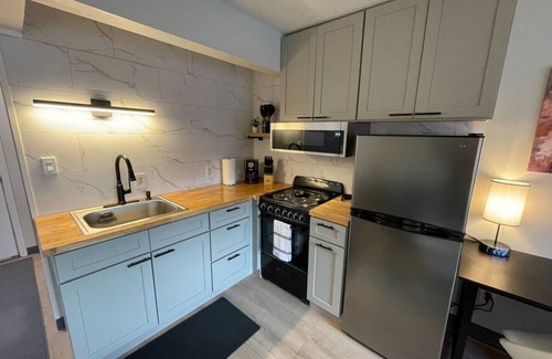 Syracuse Apartment | Comfortable Twin Oaks Extended Stay Studio with Kitchen
