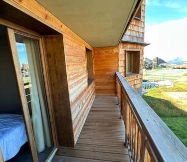 Avoriaz Apartment | Explore Twin Peaks Lodge in Avoriaz: Family-Friendly Retreat