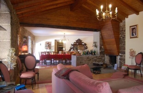 Aricera Apartment | Ideal Twin Room at Casa Manuel Padeiro | Top Guest Rated Hotel