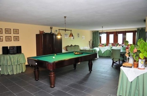 Aricera Apartment | Ideal Twin Room at Casa Manuel Padeiro | Top Guest Rated Hotel