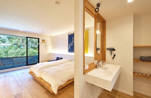 Akaogi Hotel | Experience Asian Style Bliss in Twin Room at Oshimagun