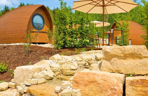 Kleinblittersdorf Cabin | Relax in Twin Room at Glamping Resort Biosphere Bliesgau