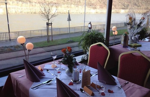 Boppard House | Comfortable Twin Room with Breakfast at Hotel Rheinlust
