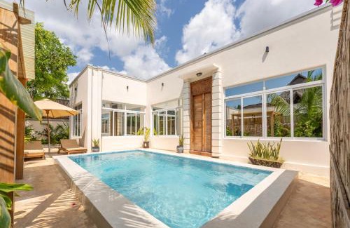 Jambiani Villa | Twin Villa Zulia by Zanzibar Stays - Private Pool Villa Jambiani