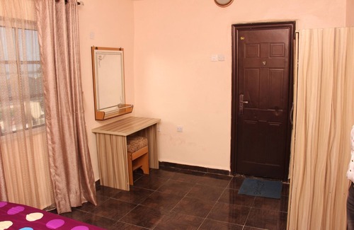 Lokoja Hotel | Budget-Friendly Stay at Twins Palace Hotel with Breakfast