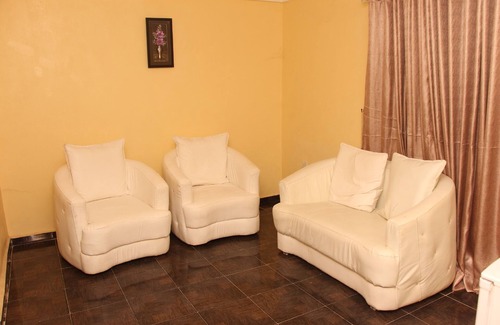 Lokoja Hotel | Budget-Friendly Stay at Twins Palace Hotel with Breakfast