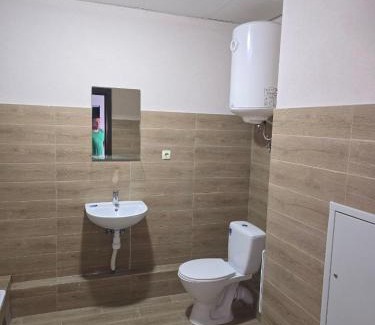 Dniprovs'kyi District Apartment | Twinsbuilding Apartments