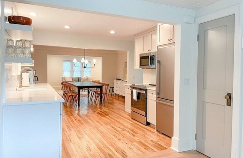 Port Huron House | Idyllic Lake View Apts. Steps from Beaches and Oceanfront