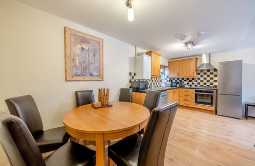 New Forest District House | Two Avon Cottages - Three Bedroom House, Sleeps 5